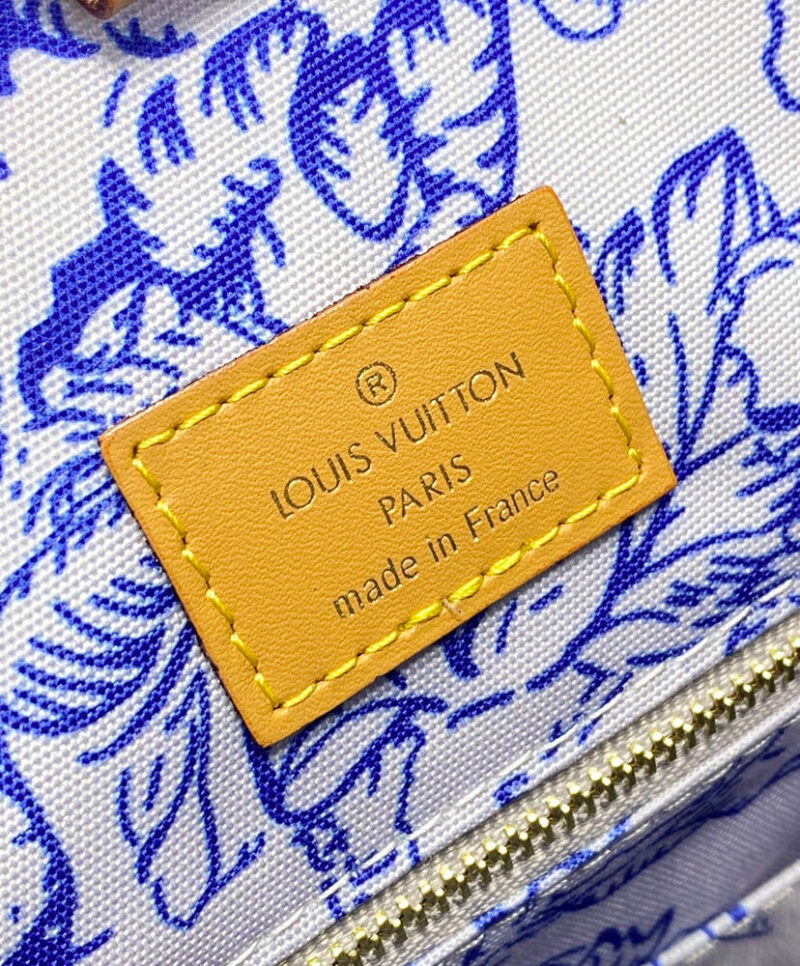 Louis Vuitton OnTheGo MM M11262 Blue